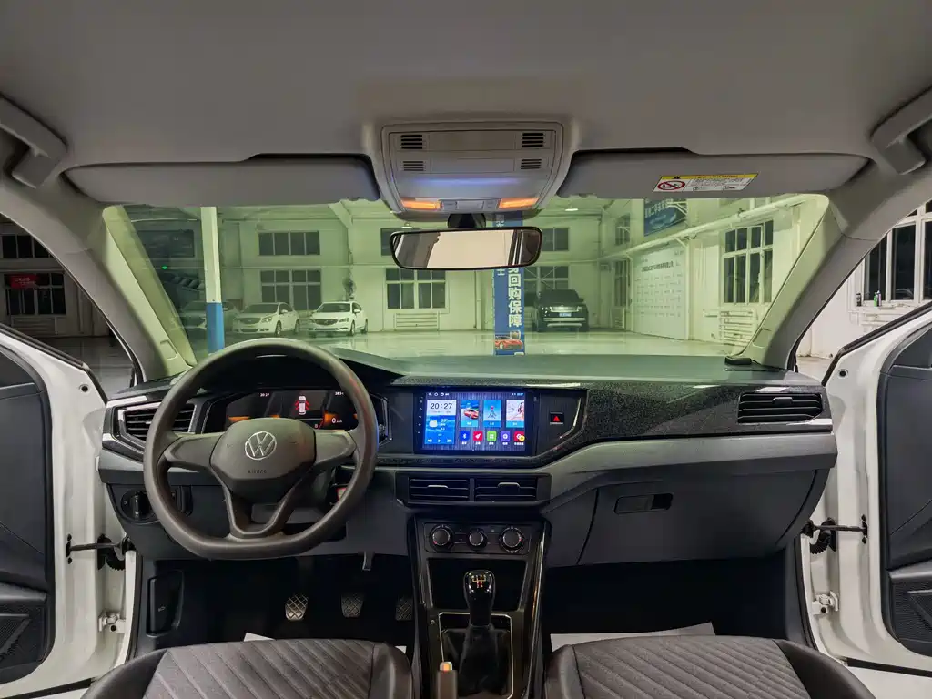 Volkswagen Lavida — миниатюра 7