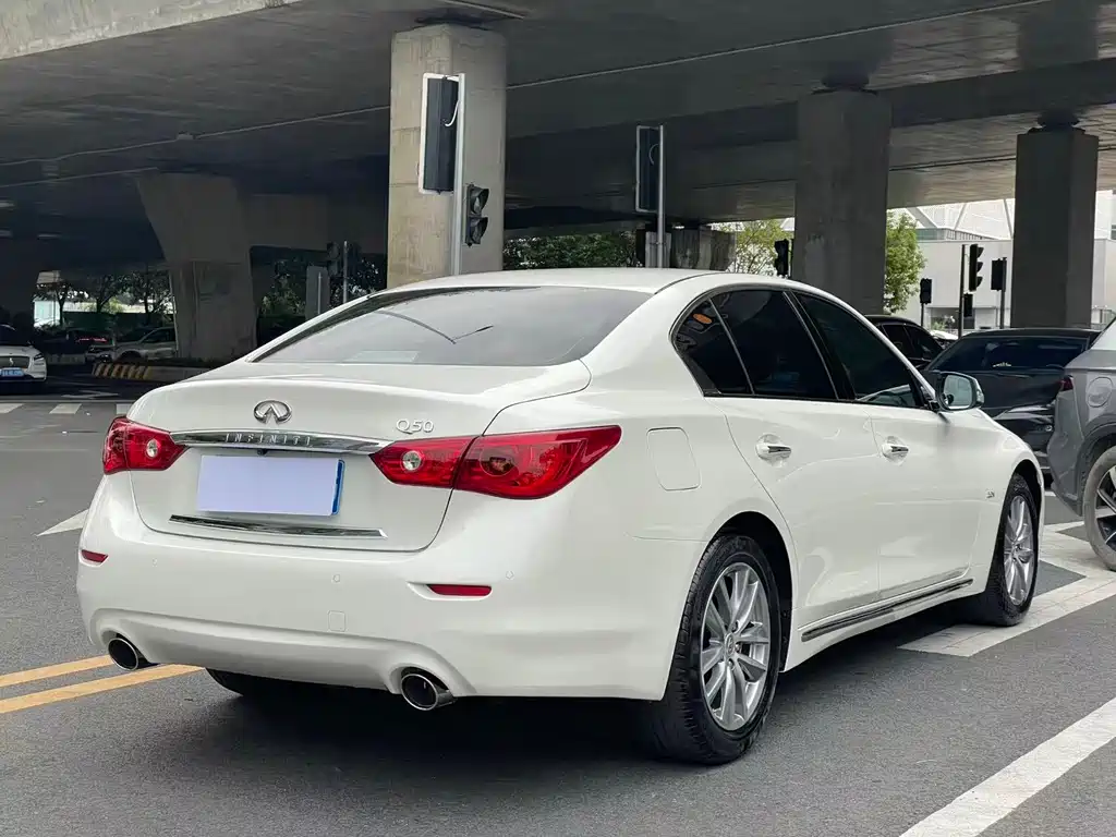 Infiniti Q50L — миниатюра 15