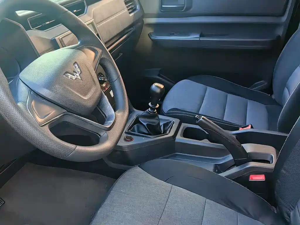 Wuling Hongguang PLUS — миниатюра 9