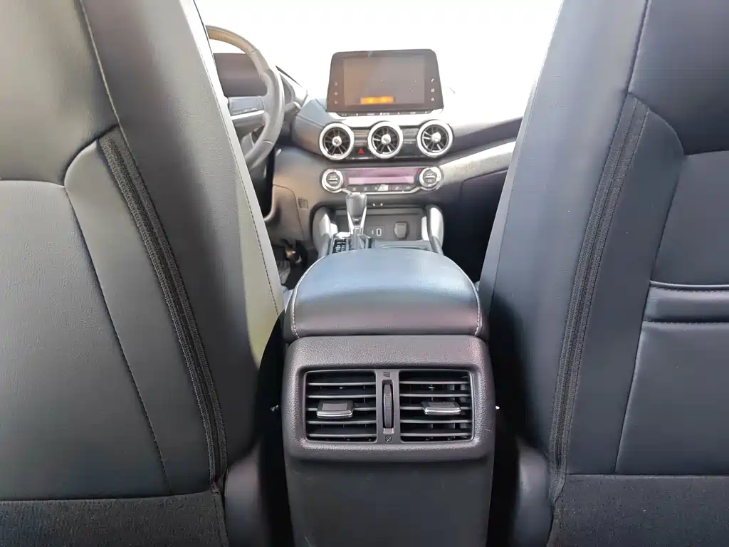 Nissan Sylphy — миниатюра 10