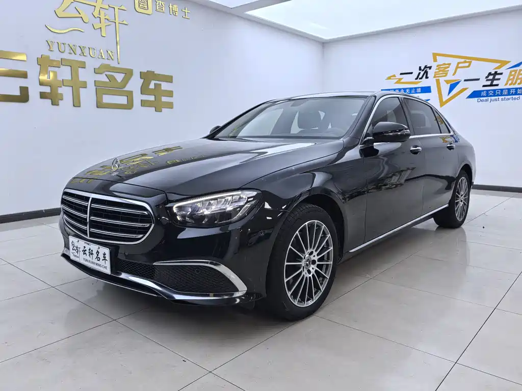 Mercedes-Benz E-Class 2022