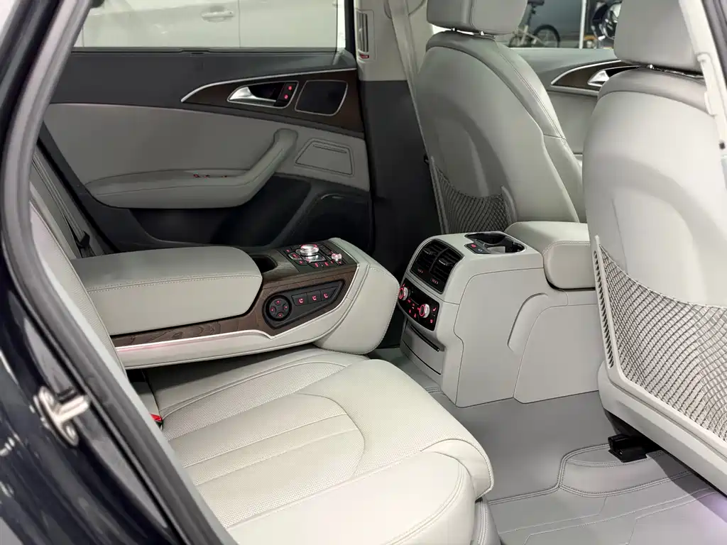 Audi A6L — миниатюра 24