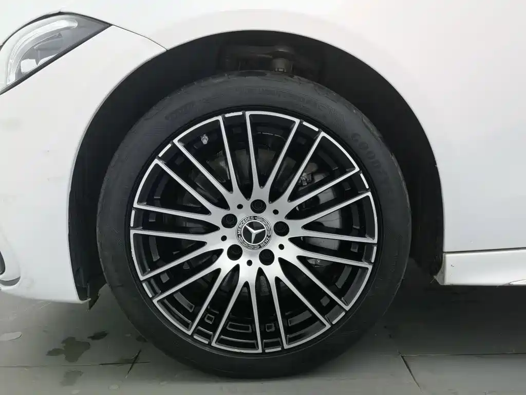 Mercedes-Benz C-Class — миниатюра 17