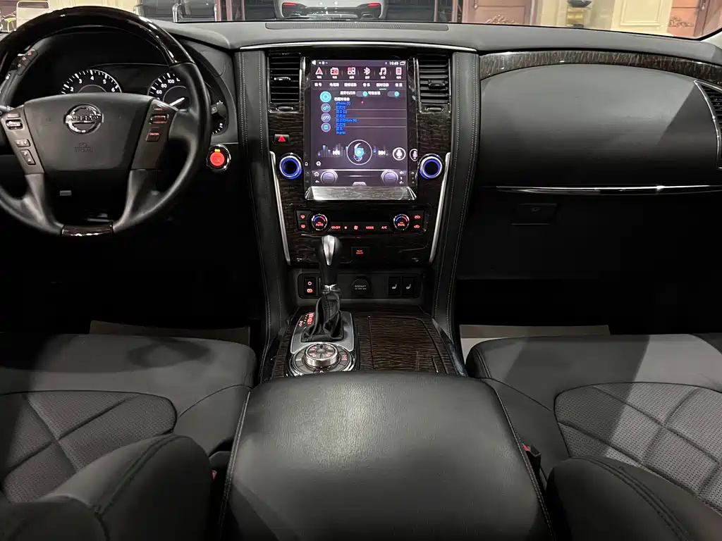 Nissan Patrol — миниатюра 19