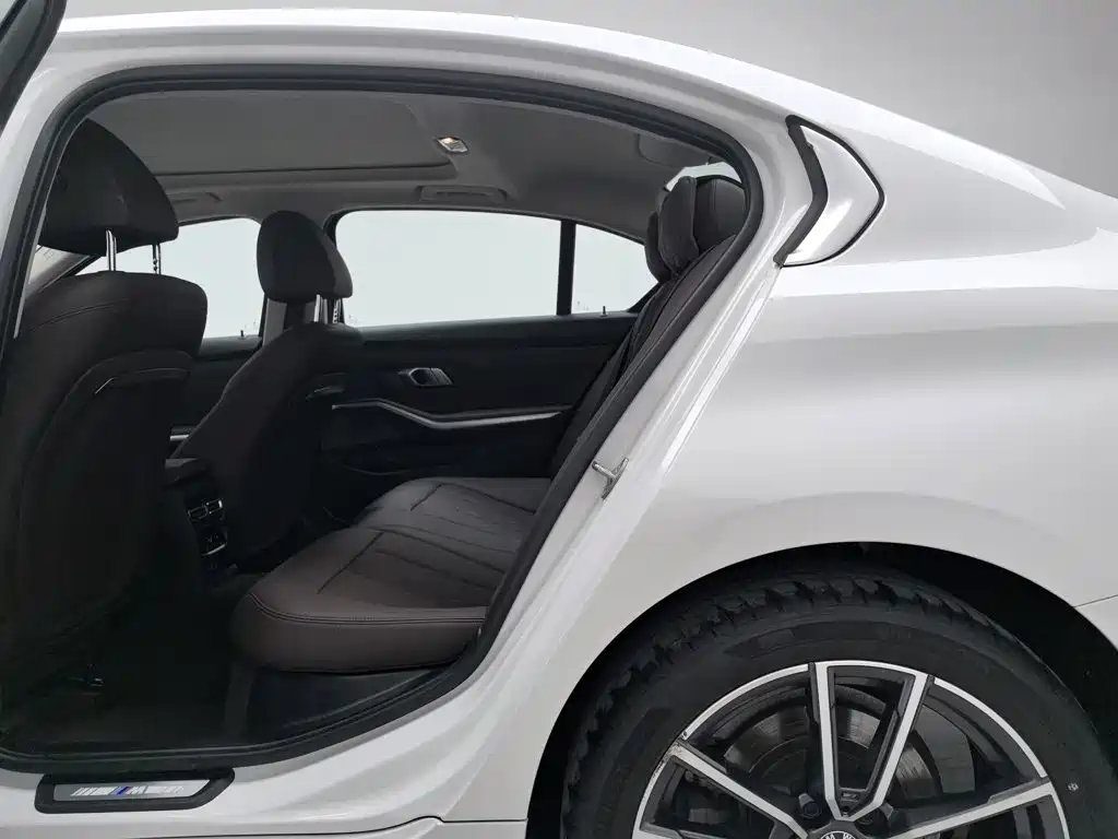 BMW 3 Series — миниатюра 15