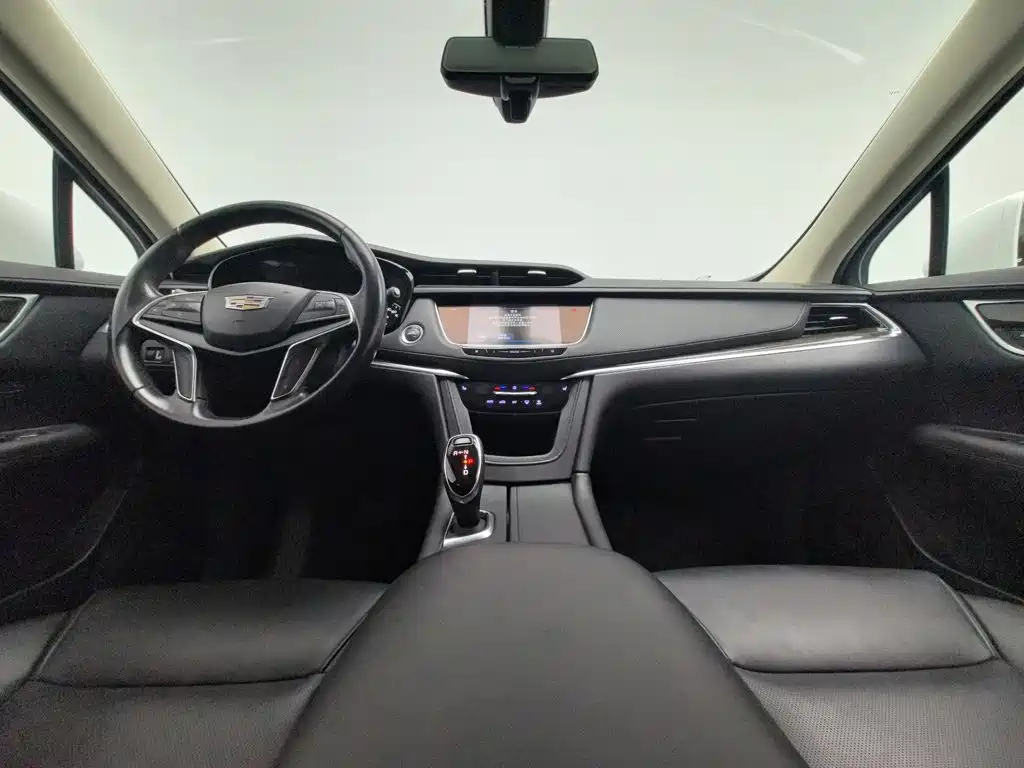 Cadillac XT5 — миниатюра 5