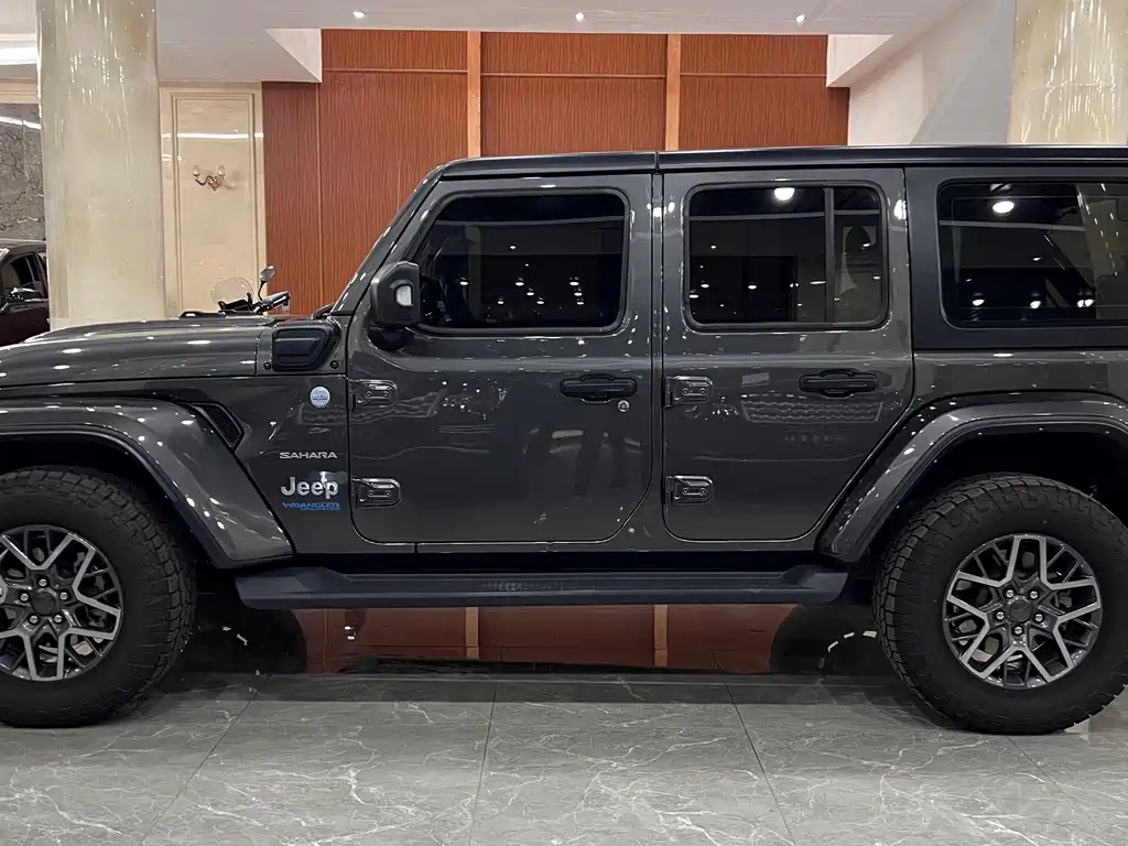 Jeep Wrangler PHEV — миниатюра 7