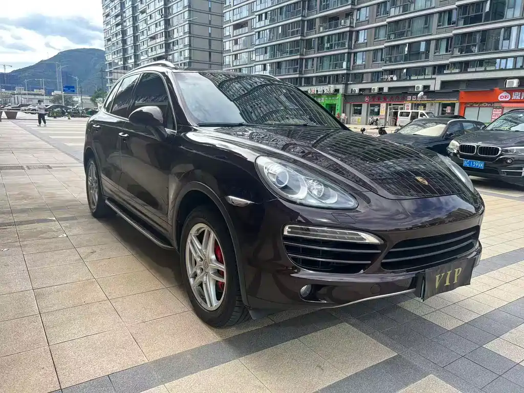 Porsche Cayenne — миниатюра 2