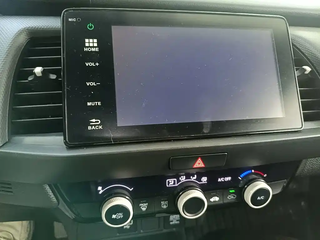 Honda Fit — миниатюра 13