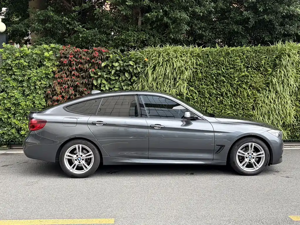 BMW 3 Series GT 3 GT 2020 320i M Sport