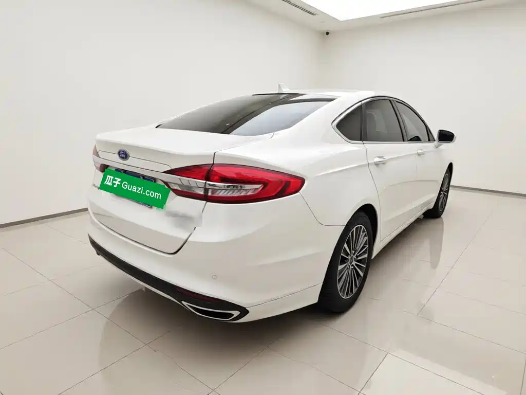 Ford Mondeo — миниатюра 6