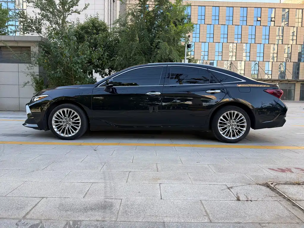 Toyota Avalon — миниатюра 4