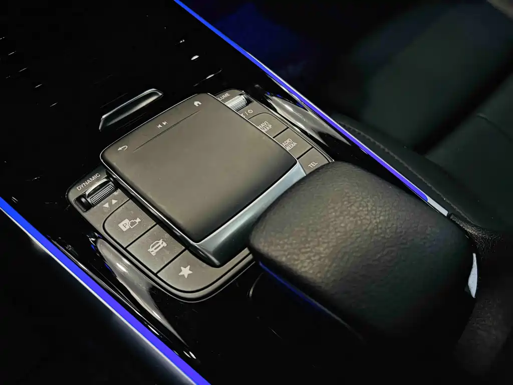 Mercedes-Benz EQB — миниатюра 19