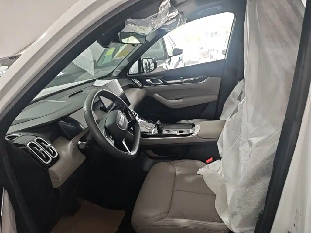 Geely Boyue L — миниатюра 15