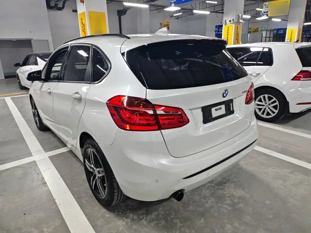 BMW 2 Series Active Tourer (Import) — миниатюра 5