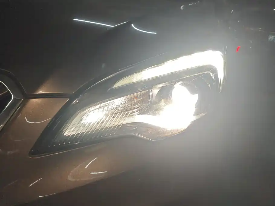 Buick Envision Plus — миниатюра 5
