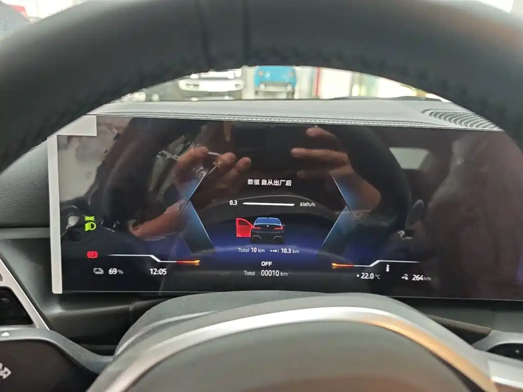 BMW i3 — миниатюра 12