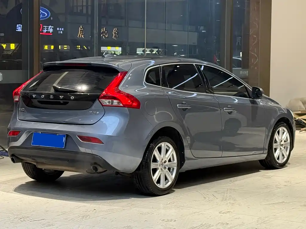 Volvo V40 2017 T3