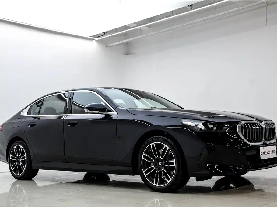 BMW 5 Series 5 2026 530Li Lead M Sport