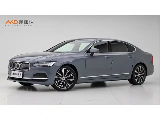 VOLVO  S90