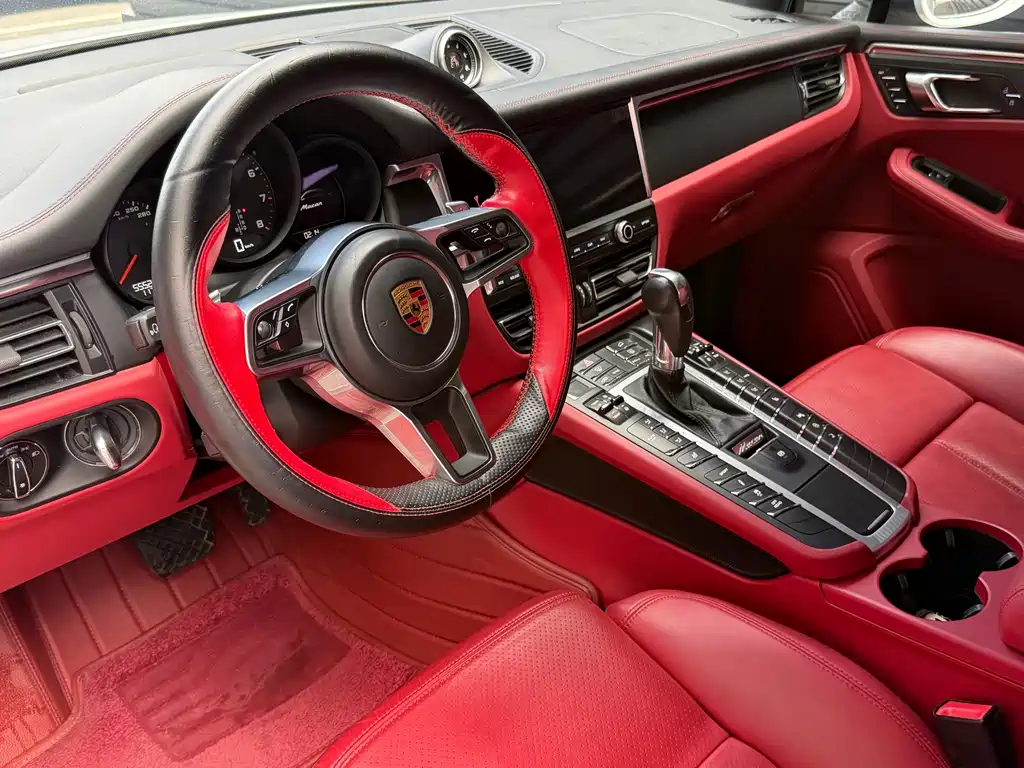 Porsche Macan — миниатюра 13