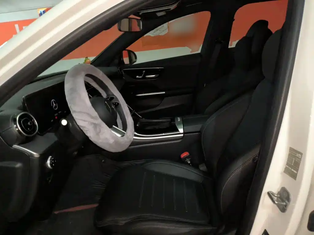 Mercedes-Benz C-Class — миниатюра 16