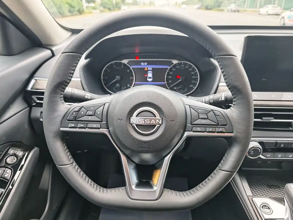 Nissan Teana — миниатюра 10