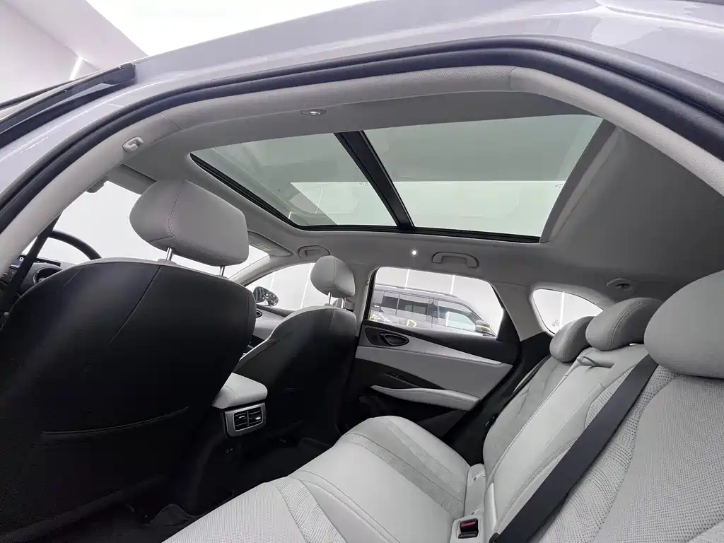 BYD Seal 06 DM-i Touring — миниатюра 10