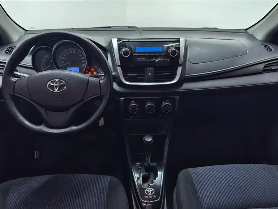 TOYOTA YARIS L ZHIXUAN