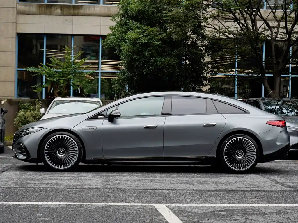 Mercedes-Benz EQS AMG — миниатюра 3