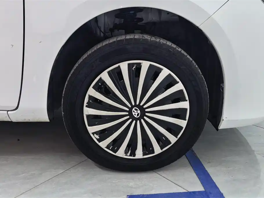 TOYOTA YARIS L ZHIXUAN