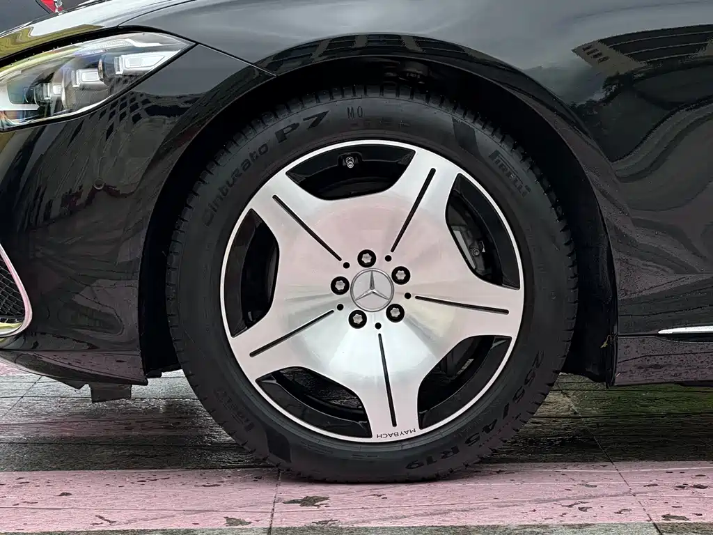 Mercedes-Benz S-Class — миниатюра 8