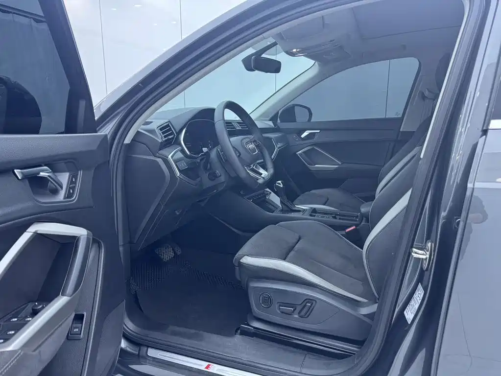 Audi Q3 — миниатюра 6