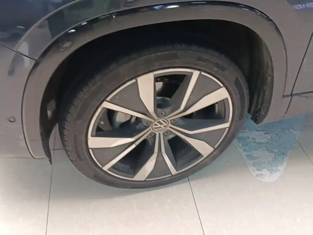 Volkswagen X — миниатюра 23