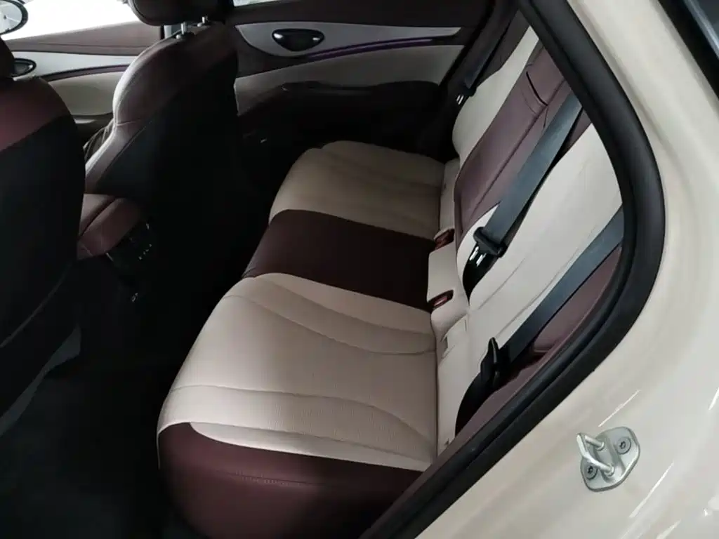 BYD Seal 07 DM-i — миниатюра 17