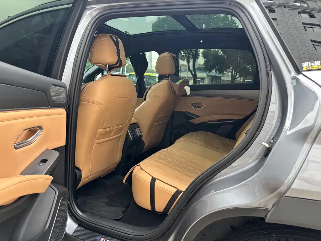 BYD L DM-i — миниатюра 9