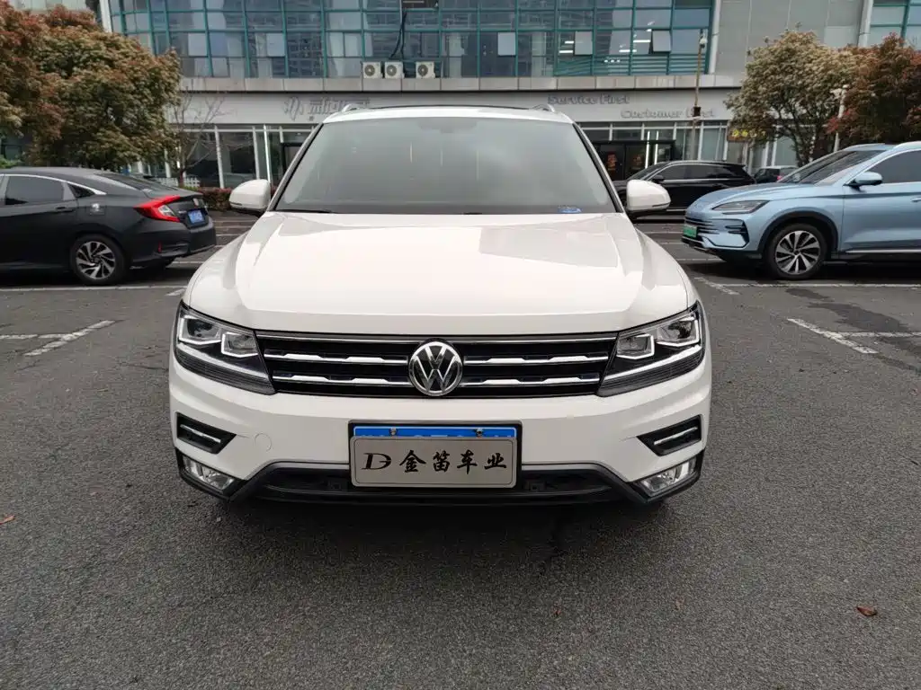Volkswagen Tiguan L — миниатюра 2