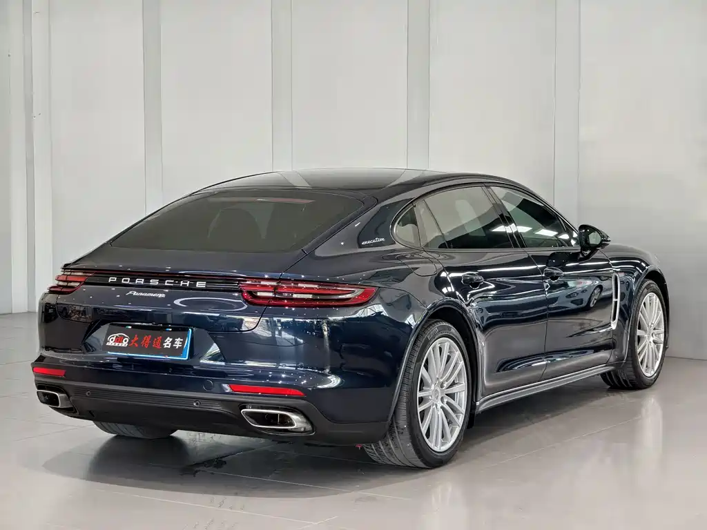 Porsche Panamera — миниатюра 3