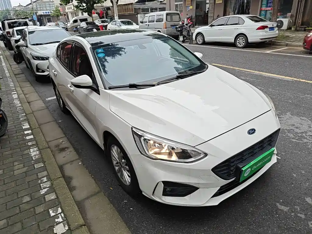 Ford Focus — миниатюра 4