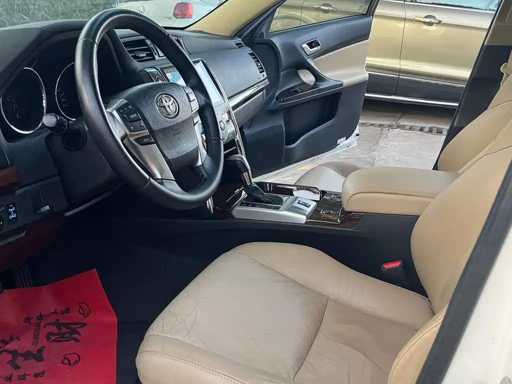 Toyota Reiz — миниатюра 4