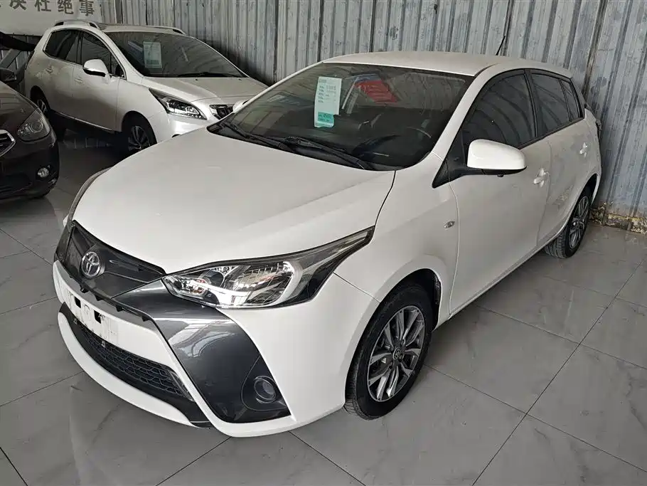 Toyota Yaris L 2020