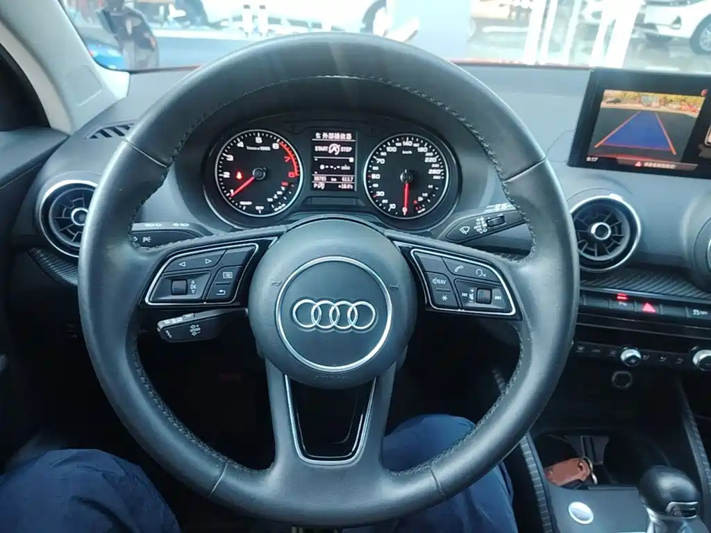 Audi Q2L — миниатюра 11