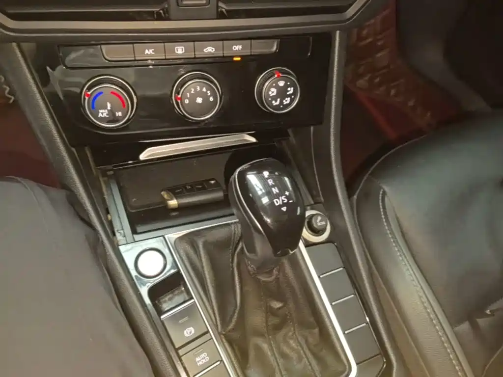 Volkswagen Sagitar — миниатюра 14