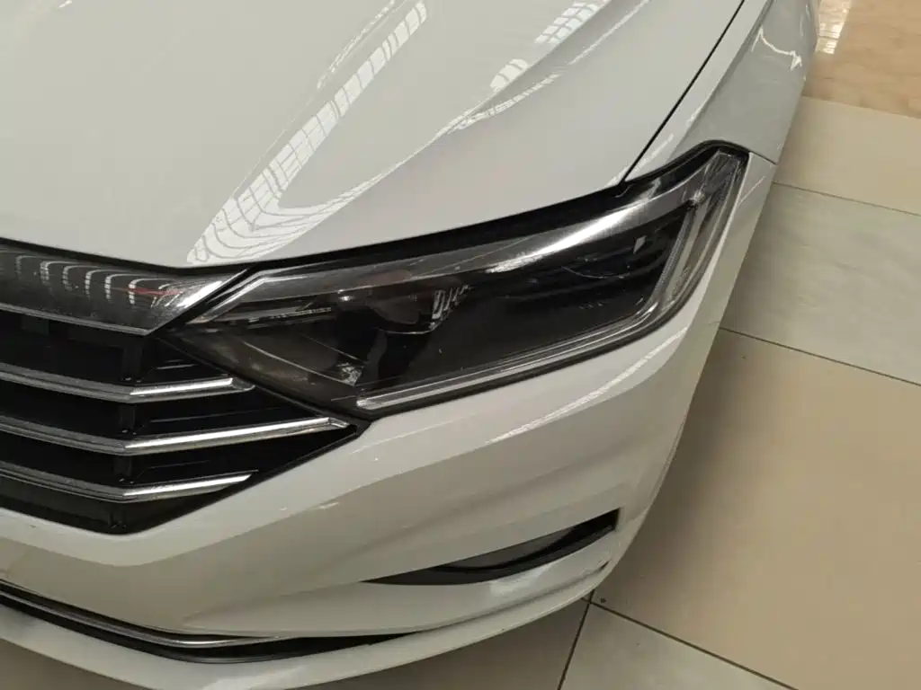 Volkswagen Sagitar — миниатюра 24