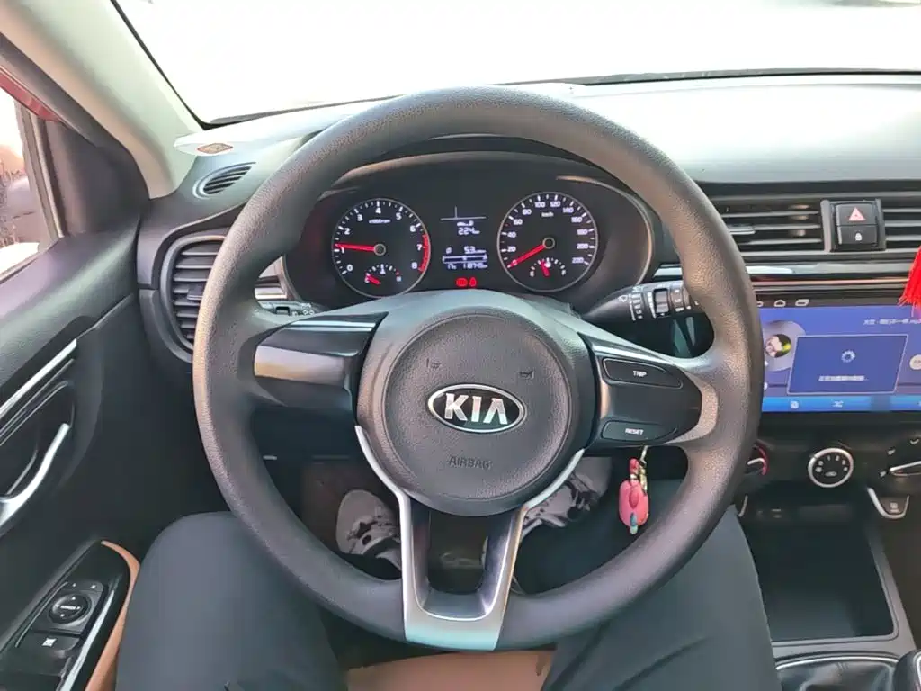 Kia KX Cross — миниатюра 11