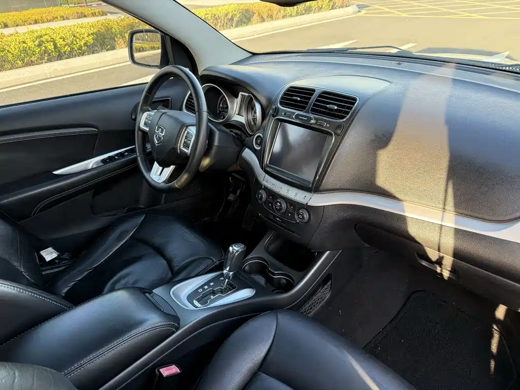 Dodge Journey — миниатюра 15