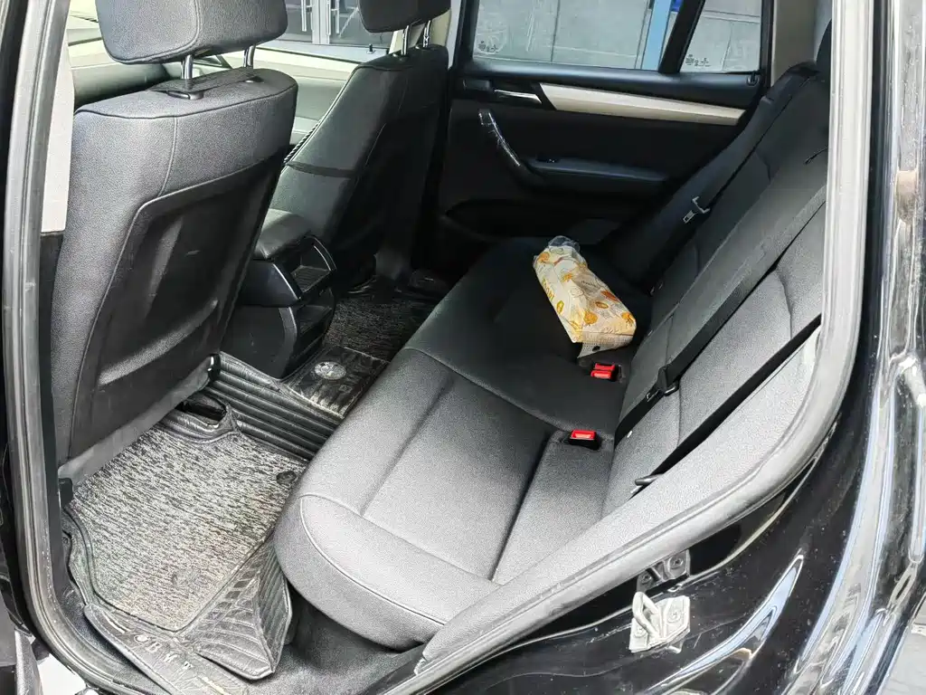 BMW X3 (Import) — миниатюра 7