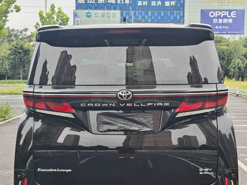 Toyota Vellfire — миниатюра 5