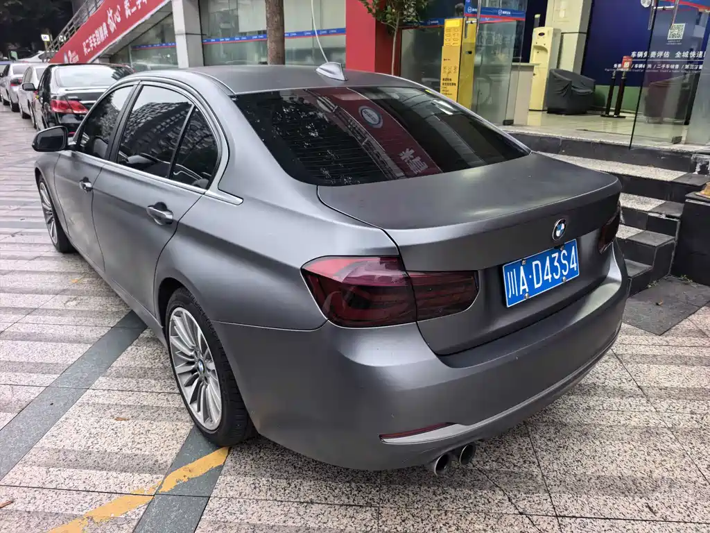 BMW 3 Series — миниатюра 4