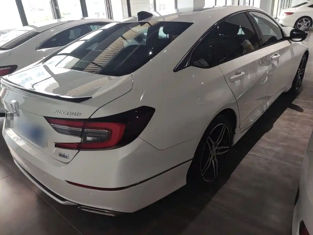 Honda Accord — миниатюра 7